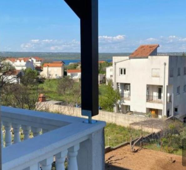 Apartment Raslina Exterior foto