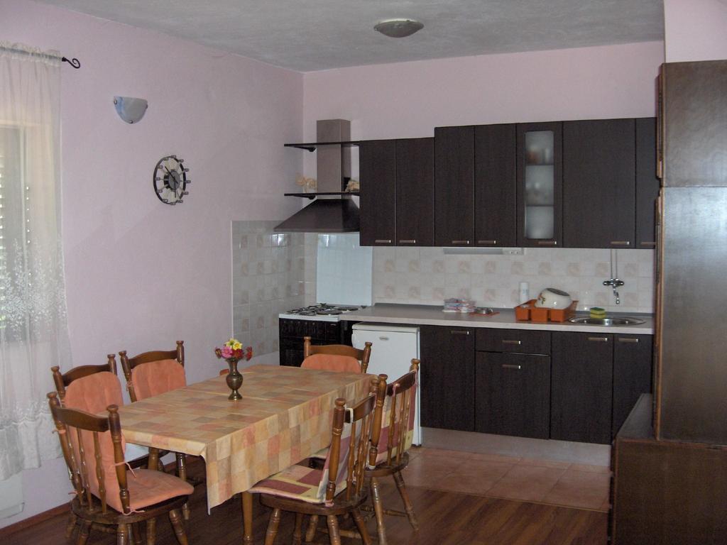 Apartment Raslina Quarto foto